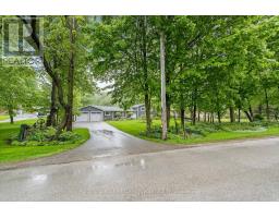 Bedroom - 13609 6 Line, Halton Hills, ON L0P1H0 Photo 4