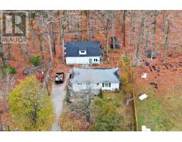 Primary Bedroom - 4424 Aurora Road, Whitchurchstouffville, ON L4A2R3 Photo 3