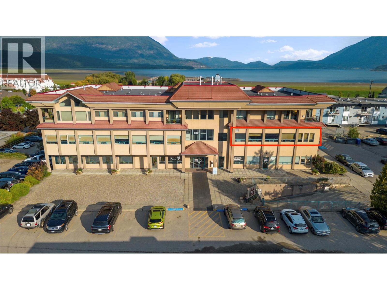 571 6 Street Ne Unit 203