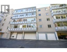 Dining room - 107 St Josephs Drive Unit 405, Hamilton, ON L8N2G1 Photo 2