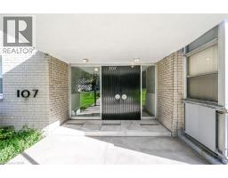 Bedroom - 107 St Josephs Drive Unit 405, Hamilton, ON L8N2G1 Photo 5