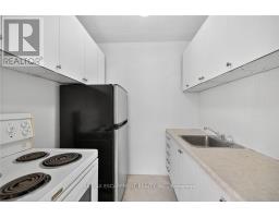 405 107 St Josephs Drive, Hamilton, ON L8N2G1 Photo 5