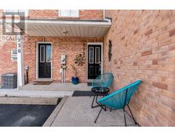 Kitchen - 115 2055 Walkers Line, Burlington, ON L7M4B5 Photo 3