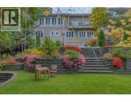 1041 Prospect Avenue, North Vancouver, BC V7R2M6 Photo 2