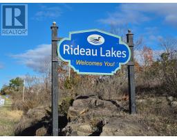 Living room - 368 Troy Lake Road, Rideau Lakes, ON K0G1E0 Photo 2