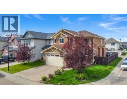 Bedroom - 40 Baywater Court Sw, Airdrie, AB T4B0A8 Photo 2