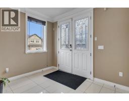 Kitchen - 40 Baywater Court Sw, Airdrie, AB T4B0A8 Photo 5