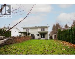 Family room - A 5115 Medeek Avenue, Terrace, BC V8G1C9 Photo 5