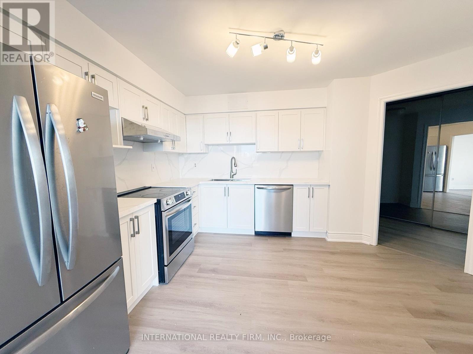 Ph 03 75 Graydon Hall Drive