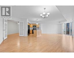 Primary Bedroom - 536 33 Cox Boulevard, Markham, ON L3R8A6 Photo 4