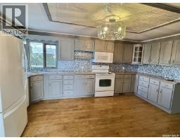 Living room - Kuntz Acreage, Macoun, SK S0C1P0 Photo 5