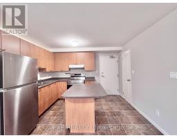 Unit 5 A 25 Paisley Boulevard E, Mississauga, ON L5A1P3 Photo 2