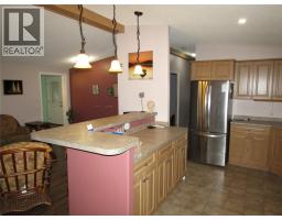 3pc Ensuite bath - 570 Nickel Lane, Greenwood, BC V0H1J0 Photo 5