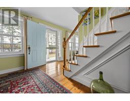 Bath (# pieces 1-6) - 1563 New Ross Road, Vaughan, NS B0N2T0 Photo 4