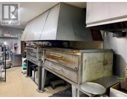 32 Front Street N, Thorold, ON L2V1X5 Photo 5