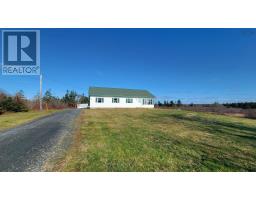 Dining nook - 408 Highway 304, Overton, NS B5A5G6 Photo 3