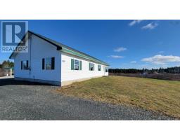 Laundry room - 408 Highway 304, Overton, NS B5A5G6 Photo 4