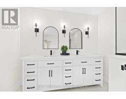 Living room - 121 Creighton Drive, Loyalist, ON K0H2H0 Photo 5