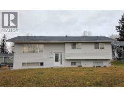 Dining room - 2895 Pearson Road, Houston, BC V0J1Z0 Photo 2