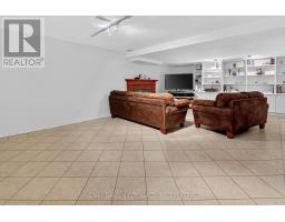 Living room - 39 Orchard Parkway, Grimsby, ON L3M3B1 Photo 5