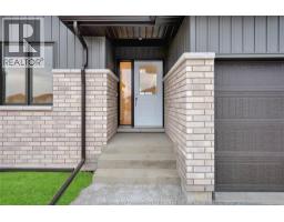 3pc Ensuite bath - 19 Cornerstone Place, Chatham, ON N7M0V8 Photo 4