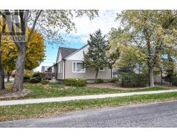 Bedroom 2 - 115 Marshall Avenue, Welland, ON L3C2N1 Photo 4