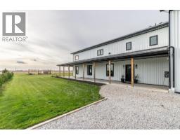 4pc Ensuite bath - 221 Erie Street South, Merlin, ON N0P1W0 Photo 3