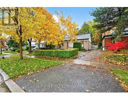 21 Knowlton Drive, Image 3