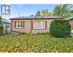 Bedroom 2 - 21 Knowlton Drive, Toronto, ON M1M2G8 Photo 5