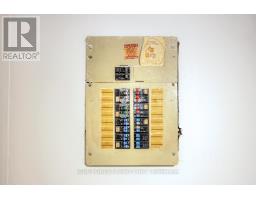 Laundry room - 100 690 Little Grey Street, London East, ON N5Z4M9 Photo 2