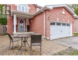 Bathroom - 30 Crimson Court, Richmond Hill, ON L4C0J5 Photo 3