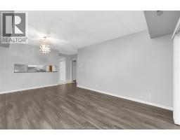 Kitchen - 315 Village Grove Unit 501, Tecumseh, ON N8N5G4 Photo 5