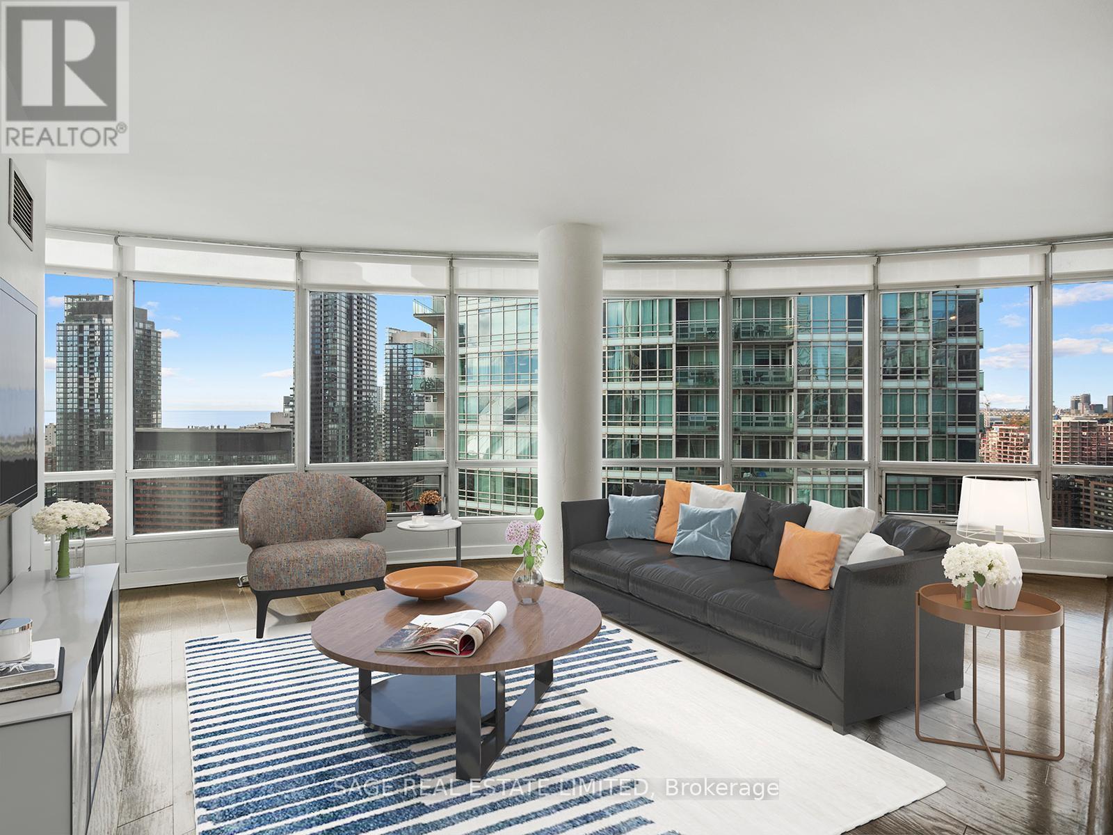 2903 373 Front St West Street