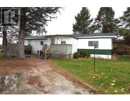 Living room - 8 Fergushill Road, Oromedonte, ON L3V0P9 Photo 2