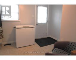 Primary Bedroom - 8 Fergushill Road, Oromedonte, ON L3V0P9 Photo 4