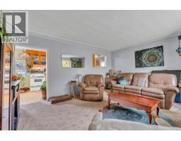 4pc Bathroom - 16403 Garnet Valley Road, Summerland, BC V0H1Z3 Photo 5