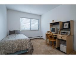 218 15020 North Bluff Road, White Rock, BC V4B5A4 Photo 2