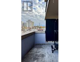 306 2772 Keele Street, Image 2