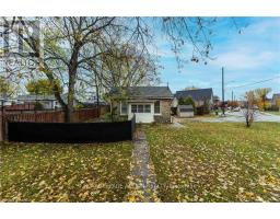 Kitchen - 257 Grand River Avenue, Brantford, ON N3T4Y5 Photo 3