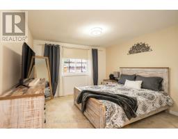 Primary Bedroom - 29 Chaucer Crescent, Barrie, ON L4N4T8 Photo 5