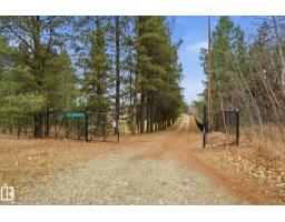 Dining room - 2012 Parkland Dr, Rural Parkland County, AB T7Y2S1 Photo 2