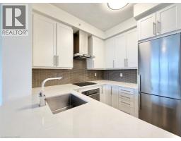 Kitchen - 2081 Fairview Street Unit 506, Burlington, ON L7R0E4 Photo 3