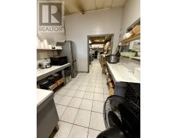 336 Wardrope Ave, Thunder Bay, ON P7G2H2 Photo 4