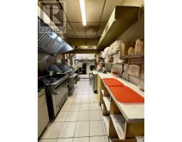 336 Wardrope Ave, Thunder Bay, ON P7G2H2 Photo 5