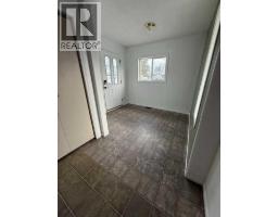 4pc Bathroom - 10303 105 Street W, High Level, AB T0H1Z0 Photo 4