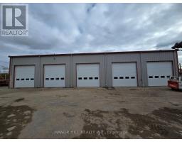 2200 Codlin Crescent, Image 2