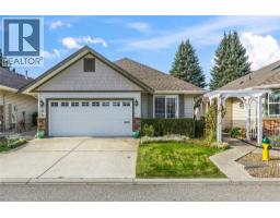 Living room - 1188 Houghton Road Unit 104, Kelowna, BC V1X2C9 Photo 2