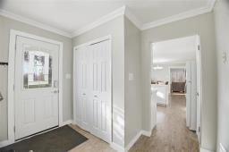 Foyer - 32076 Municipal 37 Road E, La Broquerie, MB R0A0W2 Photo 4