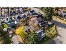 Bedroom - 3328 Third St, Cumberland, BC V0R1S0 Photo 3