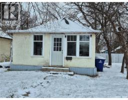 Bedroom - 212 7th Street Ne, Weyburn, SK S4H1C4 Photo 5